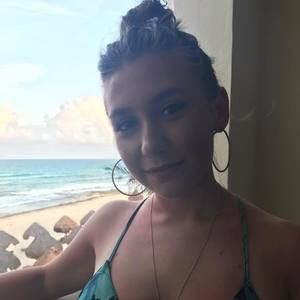 Meet your Posher, Ali